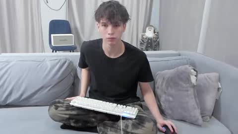 Snapshot of your_shy_guy chatting on February 17, 6:37 pm your_shy_guy online show from February 17, 6:37 pm