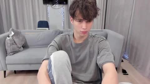 Snapshot of your_shy_guy chatting on January 17, 6:58 pm your_shy_guy online show from January 17, 6:58 pm