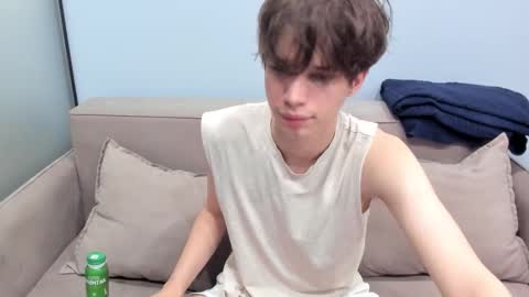 Snapshot of your_shy_guy chatting on September 9, 6:29 pm your_shy_guy online show from September 9, 6:29 pm