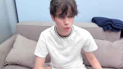 Snapshot of your_shy_guy chatting on September 12, 6:41 pm your_shy_guy online show from September 12, 6:41 pm