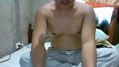 yourasian_lover29 online show from April 9, 2:09 am