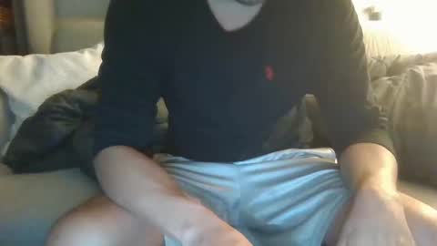 Snapshot of yourislandman chatting on February 15, 10:33 am JerkMeOff online show from February 15, 10:33 am