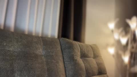 Justine online show from January 11, 8:45 pm