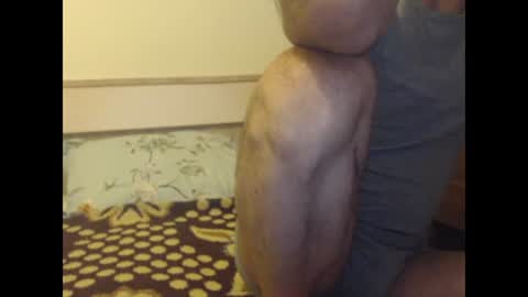 yvesstorm5 online show from January 5, 3:45 pm