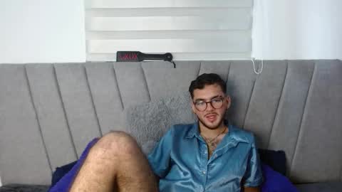 Zack  online show from October 19, 6:28 am