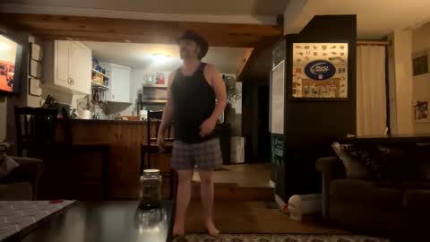 zach42104 online show from March 11, 7:04 am