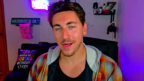 Snapshot of zach_rhyder chatting on September 13, 3:46 pm Zach Rhyder online show from September 13, 3:46 pm