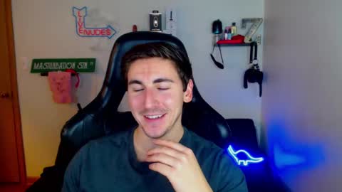 Snapshot of zach_rhyder chatting on January 3, 1:16 am Zach Rhyder online show from January 3, 1:16 am
