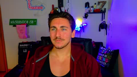 Snapshot of zach_rhyder chatting on October 9, 2:38 am Zach Rhyder online show from October 9, 2:38 am