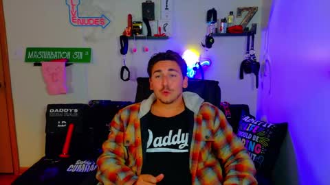 Snapshot of zach_rhyder chatting on October 5, 2:04 am Zach Rhyder online show from October 5, 2:04 am