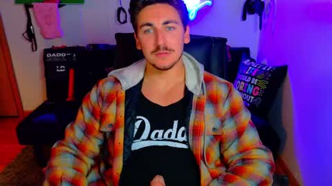 Snapshot of zach_rhyder chatting on October 15, 1:24 am Zach Rhyder online show from October 15, 1:24 am