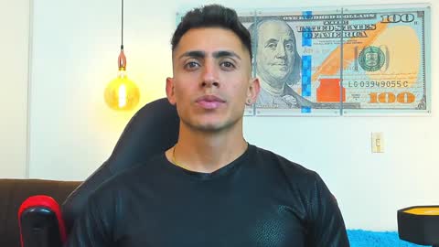 zachpri20 online show from January 18, 11:11 pm