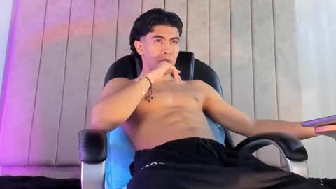 Snapshot of zack_conor chatting on March 9, 1:26 pm zack conor online show from March 9, 1:26 pm