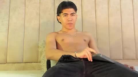 Snapshot of zack_conor chatting on December 27, 12:34 pm zack conor online show from December 27, 12:34 pm