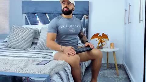 Richard online show from February 12, 1:50 pm