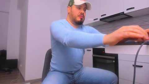 Zack online show from February 17, 12:09 am