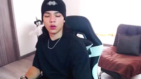 zackss_player online show from October 27, 3:36 pm