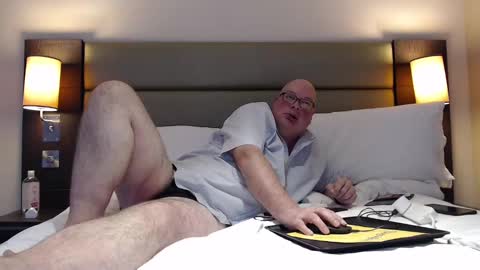 Snapshot of zacsmithuk chatting on January 27, 4:01 pm Zac Smitj online show from January 27, 4:01 pm