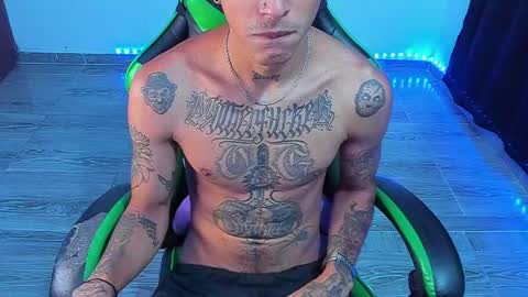 BiG Zafiro online show from May 24, 11:38 am