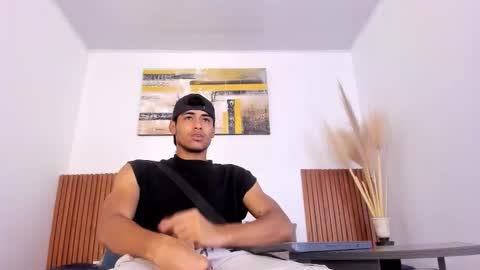 Snapshot of zander_2120 chatting on October 18, 1:38 pm Zander online show from October 18, 1:38 pm