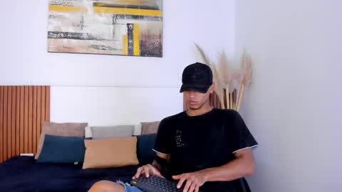 Snapshot of zander_2120 chatting on October 2, 1:15 pm Zander online show from October 2, 1:15 pm
