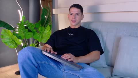 Zane Dawson online show from February 25, 8:43 pm