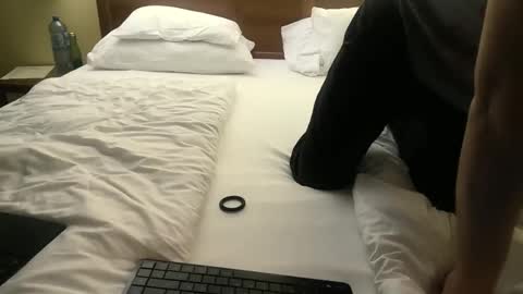 zech2455 online show from November 19, 10:31 pm