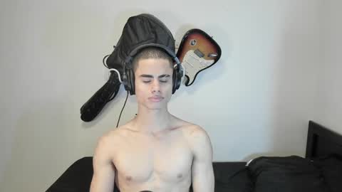 zenzhu online show from December 28, 11:59 pm