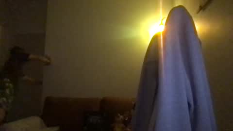 Snapshot of zeroventure chatting on February 21, 11:22 am zeroventure online show from February 21, 11:22 am