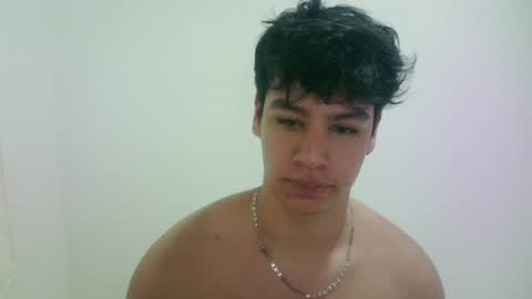 zeus_183 online show from July 4, 4:37 am