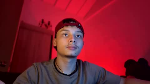 zeus online show from May 31, 10:43 pm