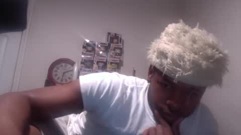 zeusrnb online show from December 2, 6:38 am