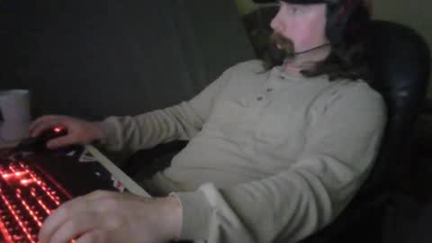 Snapshot of zkraston11 chatting on March 5, 12:59 am zkraston11 online show from March 5, 12:59 am