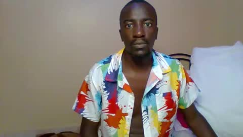 Snapshot of zlatann2012 chatting on December 21, 4:03 pm Zlatann2012 online show from December 21, 4:03 pm