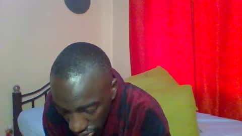 Snapshot of zlatann2012 chatting on December 5, 6:21 am Zlatann2012 online show from December 5, 6:21 am