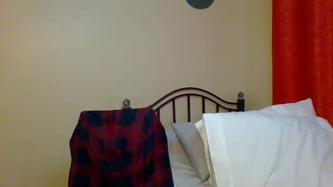 Snapshot of zlatann2012 chatting on February 22, 5:09 pm Zlatann2012 online show from February 22, 5:09 pm