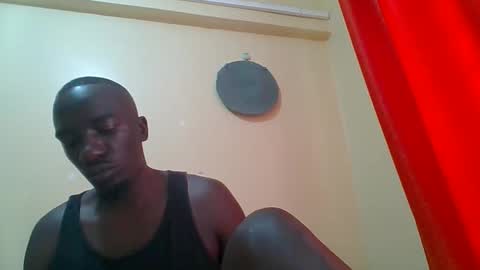 Snapshot of zlatann2012 chatting on October 4, 11:04 am Zlatann2012 online show from October 4, 11:04 am