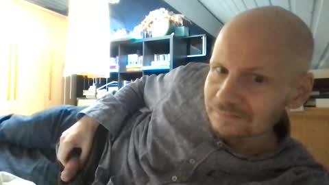 Snapshot of zolexthomas chatting on March 9, 1:48 pm zolexthomas online show from March 9, 1:48 pm