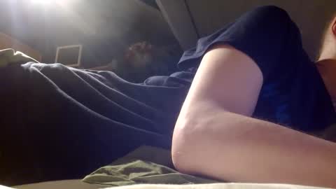 Snapshot of zolexthomas chatting on December 22, 8:47 pm zolexthomas online show from December 22, 8:47 pm