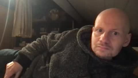 Snapshot of zolexthomas chatting on February 25, 5:58 pm zolexthomas online show from February 25, 5:58 pm