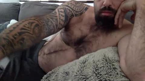 Snapshot of zzman9 chatting on January 6, 6:20 pm ZZMan online show from January 6, 6:20 pm