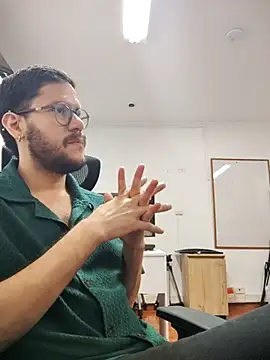 AndyHepburn online show from March 31, 9:27 pm