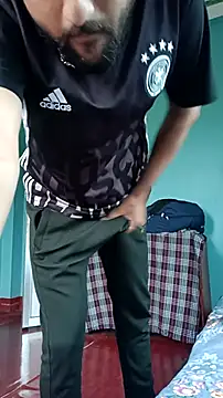 Snapshot of veeru__6969 chatting on October 28, 8:17 am veeru  6969 online show from October 28, 8:17 am