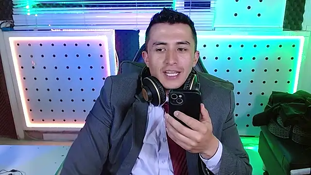 Darko0717 online show from February 17, 3:33 pm