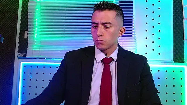 Darko0717 online show from February 6, 2:36 pm