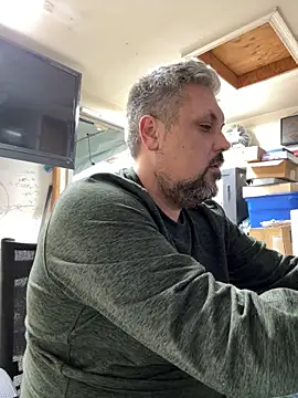 tank32s online show from February 28, 7:05 am