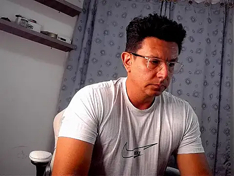 pedropicapi online show from November 8, 11:30 pm