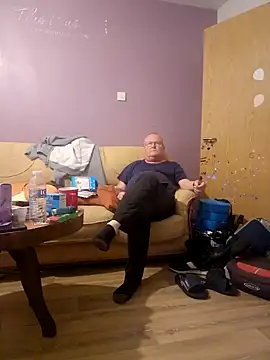 FriendlyDave online show from December 6, 11:14 pm