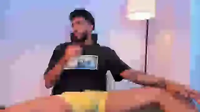 Snapshot of JesusOne chatting on January 28, 6:05 am JesusOne online show from January 28, 6:05 am