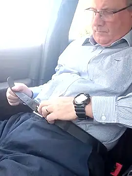 stiffandlubedxh online show from December 3, 3:01 am